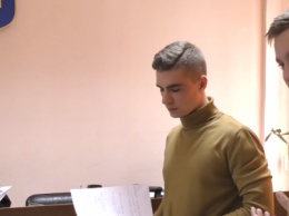 Студент из Славянска судится с Харьковским ВУЗом