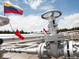США рассматривают возможность нефтяного эмбарго в отношении Венесуэлы