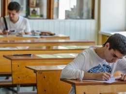 Попробуйте пройти тест из средней школы, с которым справились далеко не все россияне