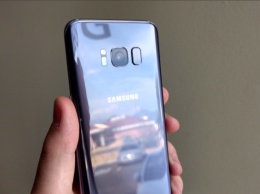 Фирменные чехлы для Samsung Galaxy S9 показали на видео