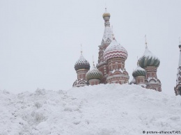 Россиян обяжут контролировать зарубежных гостей