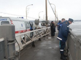 Попытка суицида: в Ивано-Франковске девушка прыгнула с моста
