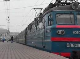 Одесситка проехала в холодном поезде, где отказались выключать свет ночью (ФОТО)