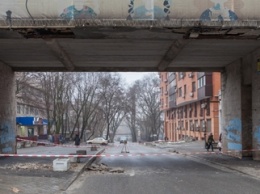 На Гагарина обрушилась арка: выезд с улицы Академика Чекмарева временно перекрыт