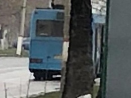 Пассажирский автобус "Херсон-Олешки" нарушает правила дорожного движения
