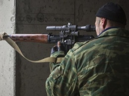 В "ЛНР" открывают курсы снайперов и учат общаться с наблюдателями ОБСЕ
