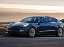 Объявлены российские цены на Tesla Model 3