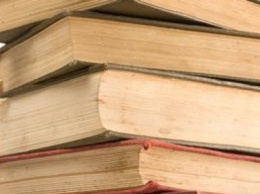Библиотеке Короленко в Чернигове подарили девять ящиков книг