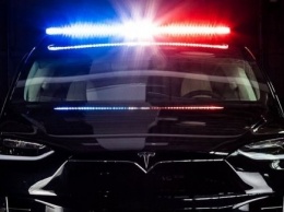 Автопарк канадской полиции пополнит электрический кроссовер Tesla