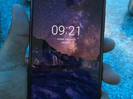 Безрамочный смартфон Nokia 7+ показался на живом фото