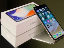 IPhone продолжает делать Apple богаче