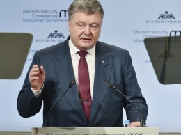 Порошенко призвал Европу не признавать российские выборы в Крыму