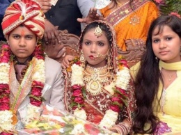 В Индии женщина притворилась мужчиной и успела дважды жениться ради денег