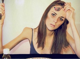 Она победила анорексию и стала звездой Instagram: впечатляющие ФОТО