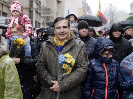Порошенко думал так просто выкинуть меня из Украины: Саакашвили "появился" в центре Киева