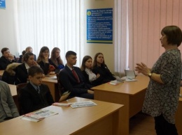 Харьковский фармуниверситет провел презентацию для абитуриентов Бахмута