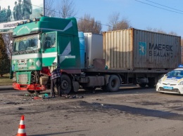 Тройное ДТП на Малиновского: образовалась пробка