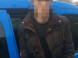 Одесские правоохранители задержали похитителя автомобильных аккумуляторов