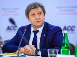 Данилюк заявляет о необходимости делегировать функции обустройства таможенных пунктов местным органам власти