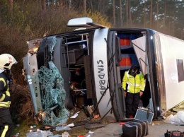 В Перу автобус сорвался в пропасть, погибли десятки пассажиров