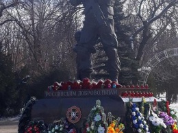В Луганске появился памятник ЧВК "Вагнера" (фото)