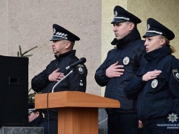 67 полицейских-новобранцев Николаева приняли торжественную присягу