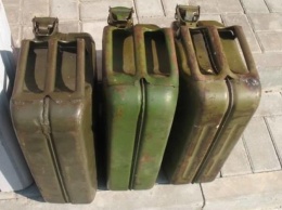 Николаевские военнослужащие получили условные сроки за попытку кражи аккумуляторов и топлива