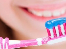 80 лет назад выпустили первую в мире зубную щетку с искусственным синтетическим волокном