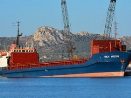 Заходившее в порт Крыма судно конфисковали в пользу ВМС Украины