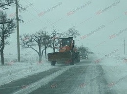 Коммунальная техника не допустила снежных заторов на улицах Макарова и Штурманской
