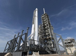 SpaceX отложила запланированный н а25 февраля запуск ракеты Falcon 9