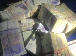 Львовские таможенники задержали рекордное количество валюты при попытке ее незаконного вывоза в Польшу