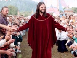 Мужик из России говорит, что он - Иисус! И у него уже 5000 прихожан!