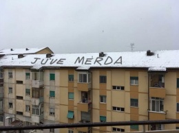 В Неаполе используют снег для оскорблений Ювентуса