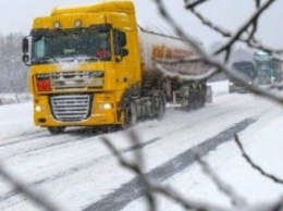 Въезд грузовиков в Киев временно разрешен