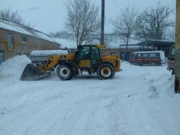 Компания «ПАЕК» продолжает чистить дороги Николаевской области от снега
