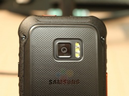 Потенциальный защищенный смартфон Samsung Xcover 5 показался на фото