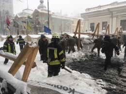 В Киеве началась зачистка МихоМайдана. Обновляется