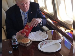 СМИ: Трамп заменил чизбургеры на салаты, чтобы похудеть