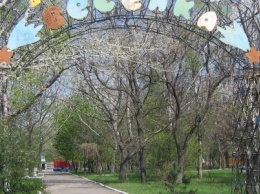 Парк "Веселка" и Театральный сквер обновят в 240-летию Мариуполя
