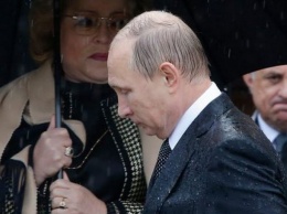 Неузнанный и одинокий: сеть взорвала новость о тайных похождениях Путина