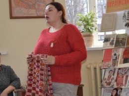 Днепрянка показала в Кривом Роге свою коллекцию украинской народной одежды и развенчала миф о шароварах (ФОТО, ВИДЕО)