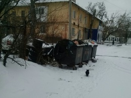 "Снег и мусор убираем сами". В Луганске пожаловались на коммунальщиков