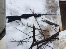 Конфликт - по-семейному: Криворожанин бегал с оружием вокруг дома (ФОТО)