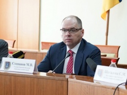 Степанов требует поднять штрафы за перегруженные фуры