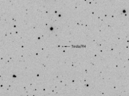 Чешский астроном сфотографировал Tesla на орбите