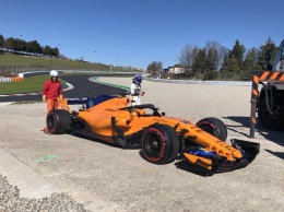 McLaren продолжаются проблемы на тестах