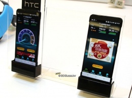 Флагман HTC U12 сочетает белую матовую металлическую рамку и стеклянные панели