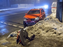 На Запорожском шоссе столкнулись Daewoo и Geely