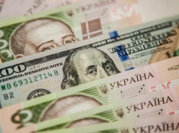 Серьезные риски: сколько будет стоить доллар в Украине весной